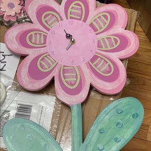 Little girls Nursery room flower theme